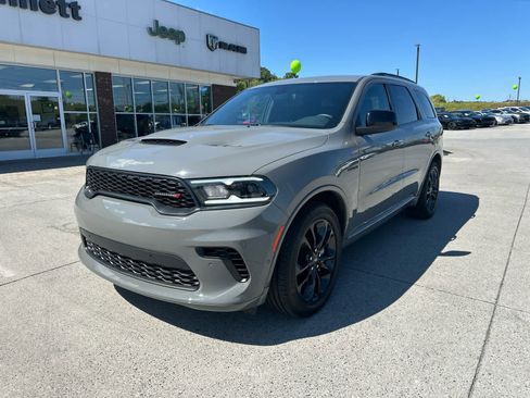 Used 2024 Dodge Durango R/T w/ Blacktop Package image 4