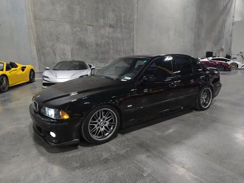 Used 2002 BMW M5 RWD image 1