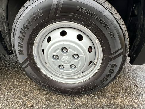 Used 2021 RAM ProMaster 1500 image 9