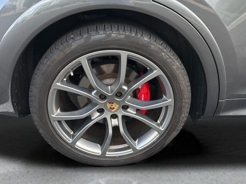 Used 2021 Porsche Cayenne GTS AWD/4WD image 14