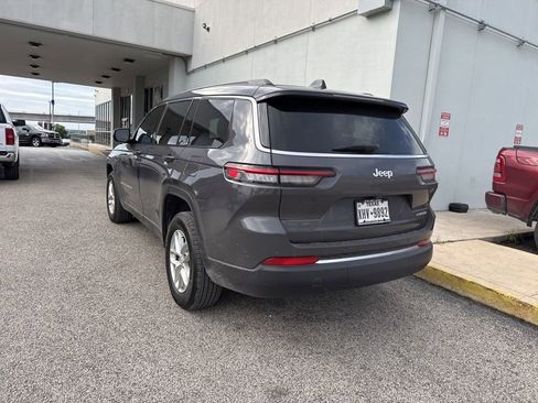 Used 2025 Jeep Grand Cherokee L Laredo RWD image 12