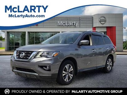 Used 2020 Nissan Pathfinder SV
