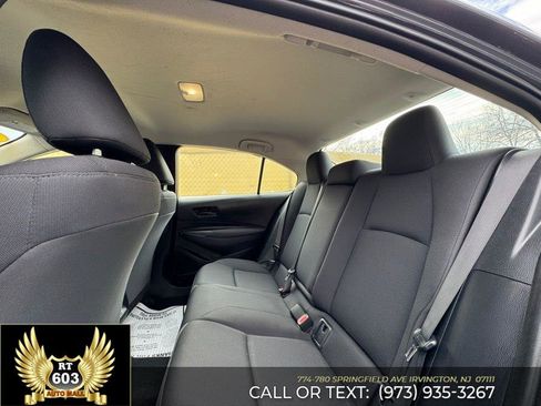 Used 2023 Toyota Corolla LE image 9