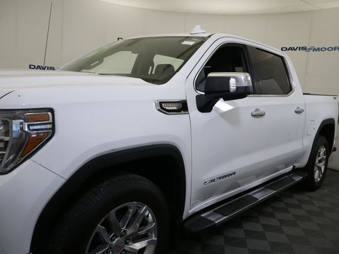 Used 2021 GMC Sierra 1500 SLT image 46