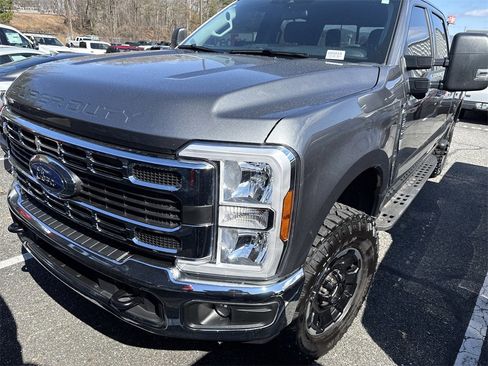 Used 2025 Ford F350 XLT w/ Tremor Off-Road Package image 4