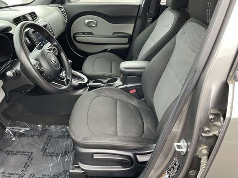 Used 2018 Kia Soul + image 27
