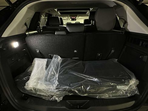 Certified 2025 MAZDA CX-90 Plug-In Hybrid w/Premium Sport image 16