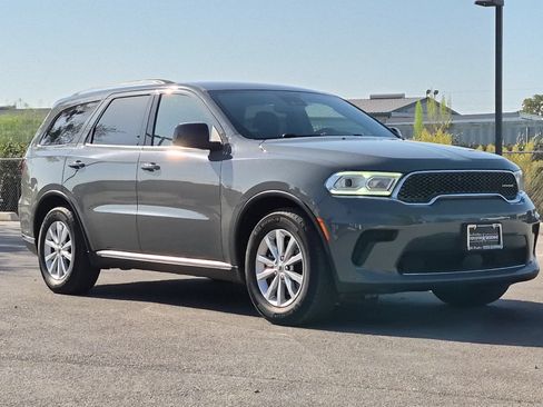 Used 2023 Dodge Durango SXT Launch Edition RWD image 7