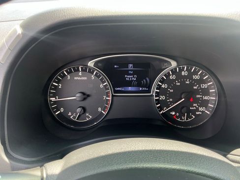 Used 2018 Nissan Pathfinder SV FWD image 28