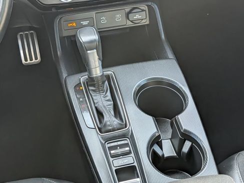 Used 2025 Honda Civic Sport image 15