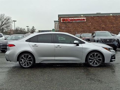 Used 2022 Toyota Corolla SE image 7