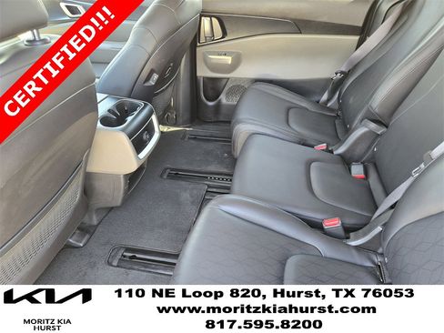 Used 2025 Kia Carnival image 29