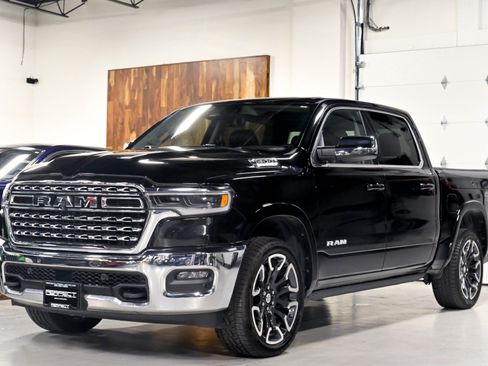 Used 2025 RAM 1500 Limited AWD/4WD image 2