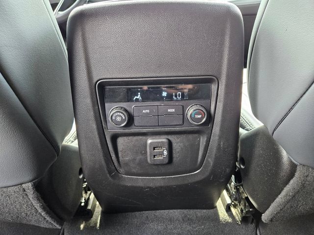 Used 2023 Buick Enclave Essence FWD image 11