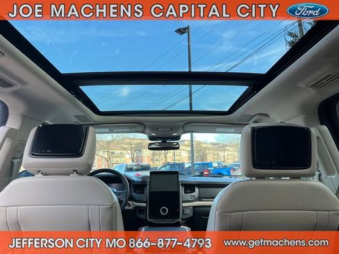 Certified 2022 Ford Expedition Max Platinum image 22