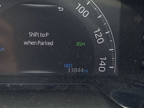 Used 2023 Toyota RAV4 XLE Premium FWD image 7