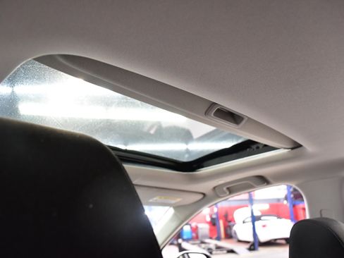 Used 2023 Honda CR-V EX image 12