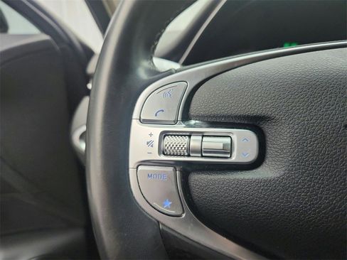 Used 2022 Genesis GV70 2.5T w/ Select Package image 37