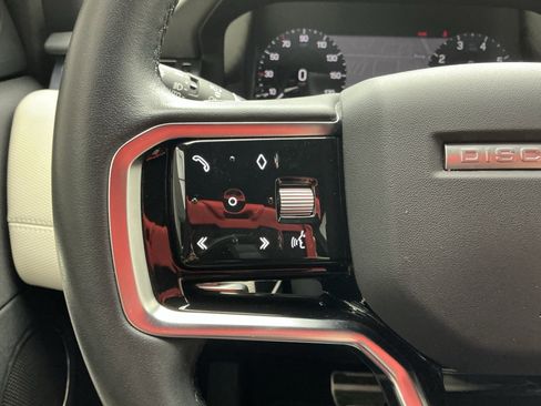 Used 2023 Land Rover Discovery Sport SE R-Dynamic image 8