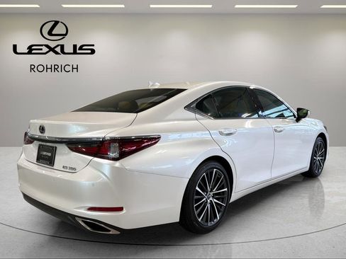 Certified 2024 Lexus ES 350 w/ Premium Package image 6