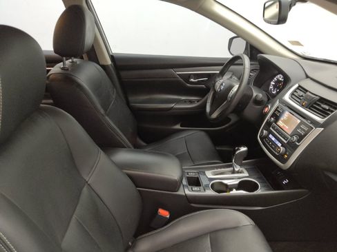 Used 2016 Nissan Altima 2.5 SL w/ Interior Lighting Package FWD image 21