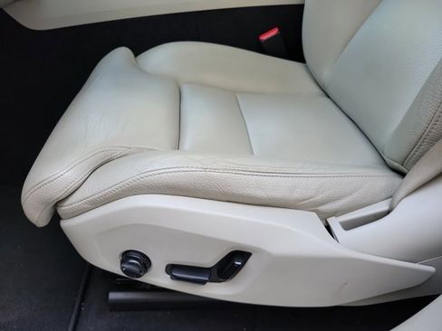 Used 2019 Volvo XC60 T5 Inscription w/ Protection Package Premier image 15