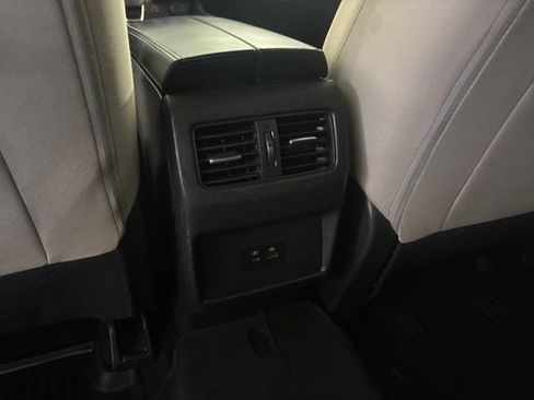 Used 2021 Nissan Rogue SV image 26