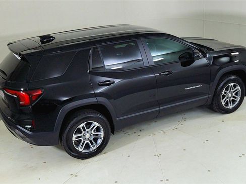 Used 2026 GMC Terrain Elevation image 22