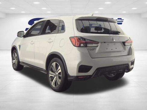 Used 2024 Mitsubishi Outlander Sport LE image 9