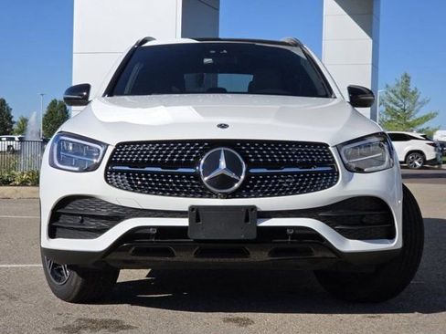 Used 2022 Mercedes-Benz GLC 300 4MATIC image 3