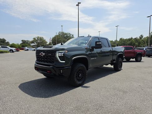 New 2026 Chevrolet Silverado 2500 ZR2 AWD/4WD image 11