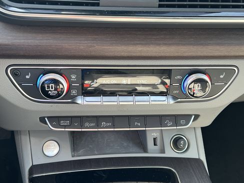 Used 2022 Audi Q5 2.0T Premium Plus image 30