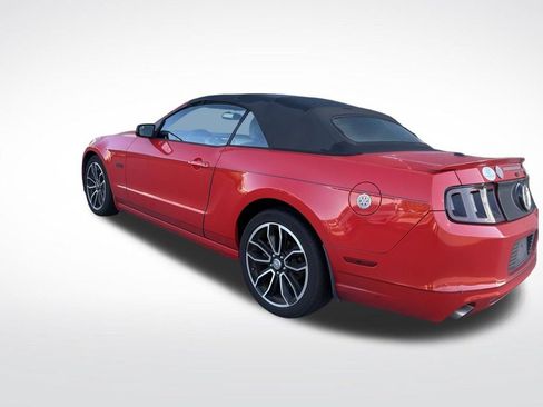 Used 2013 Ford Mustang GT Premium RWD image 5