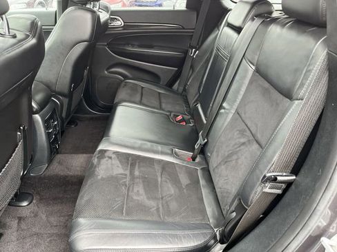 Used 2018 Jeep Grand Cherokee Altitude AWD/4WD image 25