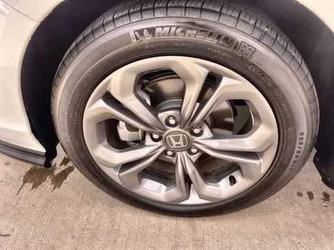 Used 2024 Honda Accord EX image 9