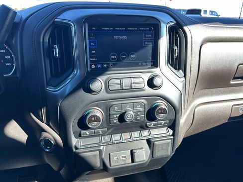 Used 2021 Chevrolet Silverado 1500 LT image 15