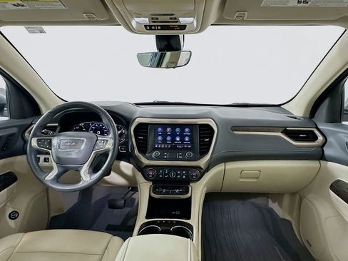 Used 2023 GMC Acadia Denali w/ Denali Ultimate Package FWD image 3