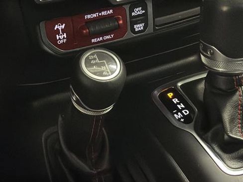 Used 2022 Jeep Wrangler Unlimited Rubicon image 17