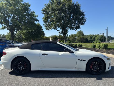 Used 2019 Maserati GranTurismo Sport RWD image 17