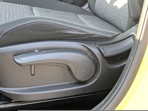 Used 2020 Kia Soul S FWD image 17