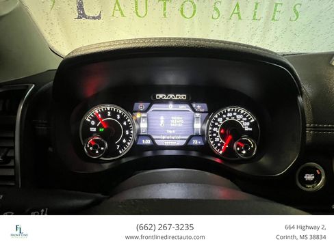 Used 2019 RAM 1500 Laramie AWD/4WD image 14