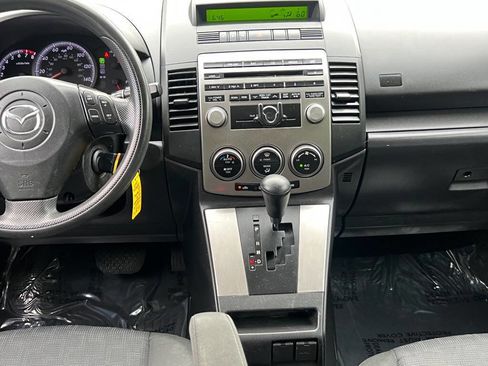 Used 2009 MAZDA MAZDA5 Sport image 14