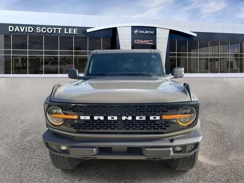 Used 2025 Ford Bronco Outer Banks AWD/4WD image 2