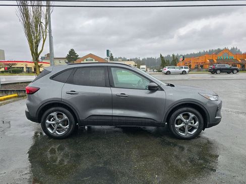 Used 2025 Ford Escape ST-Line image 8