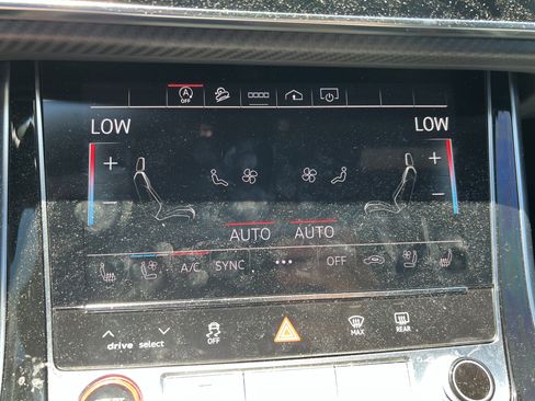 Used 2023 Audi RS Q8 AWD/4WD image 30