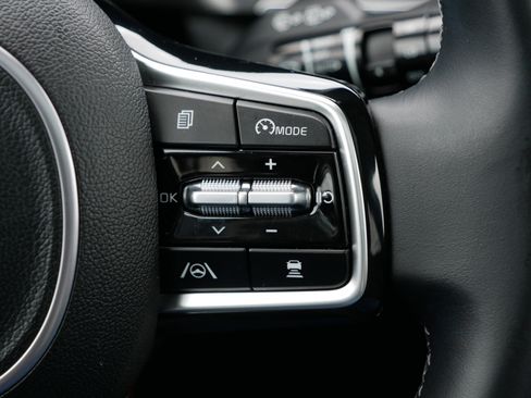 Certified 2023 Kia Sorento SX image 30