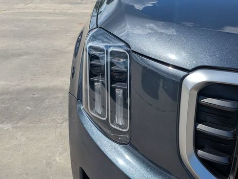 Used 2023 Kia Telluride S w/ S Sunroof Package FWD image 10