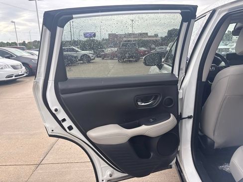 Certified 2026 Honda HR-V EX-L image 34
