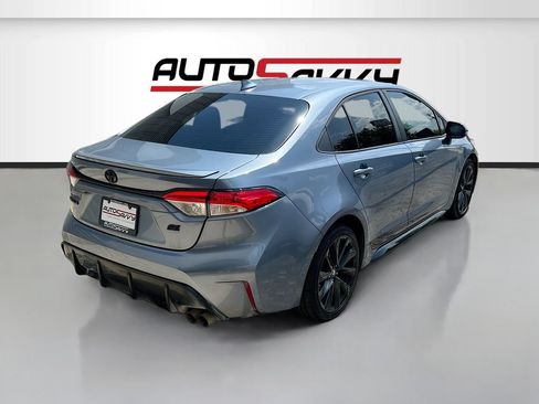 Used 2023 Toyota Corolla SE FWD image 7