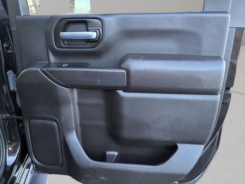 Used 2022 Chevrolet Silverado 2500 Custom w/ Custom Value Package image 30